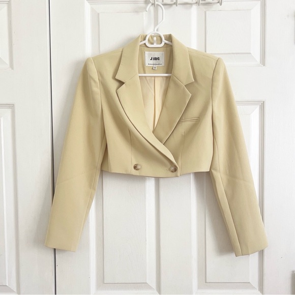 Yellow Cropped Blazer with Notched Lapel and Structured Shoulders - Picture 1 of 6